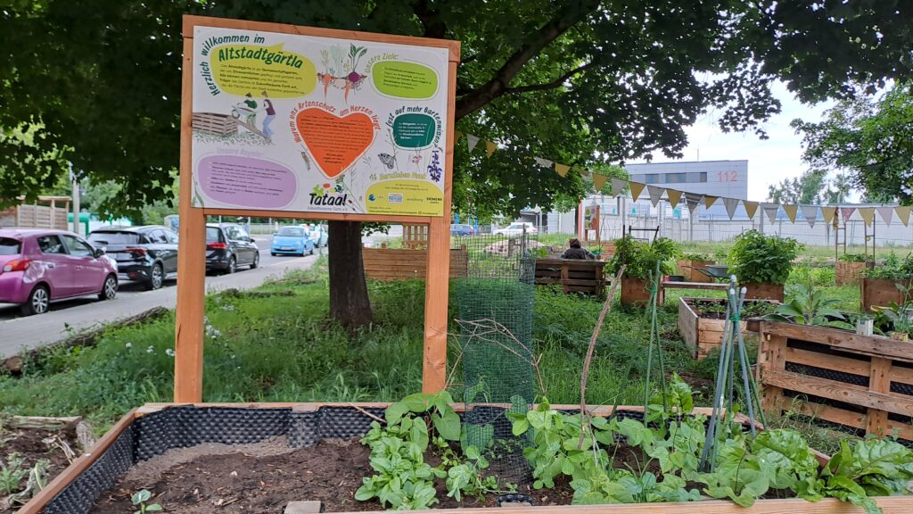 Willkommenstafel im Altstadtgärtla